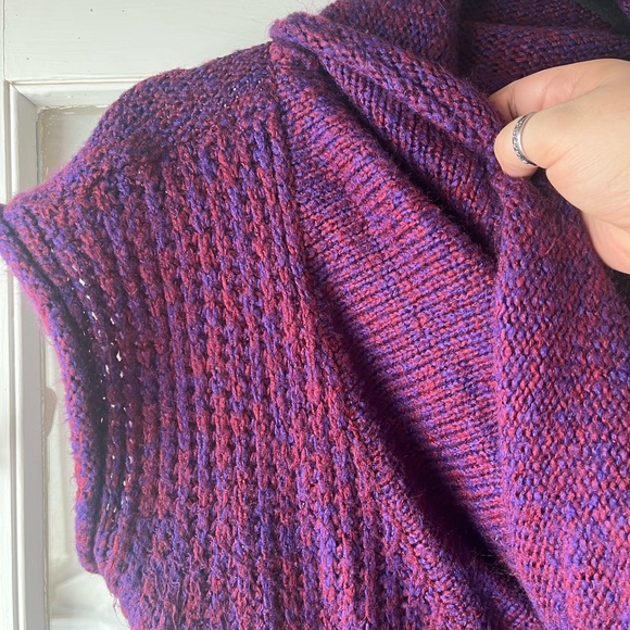 Knit Cowl Neck Top - Picture 5 of 6